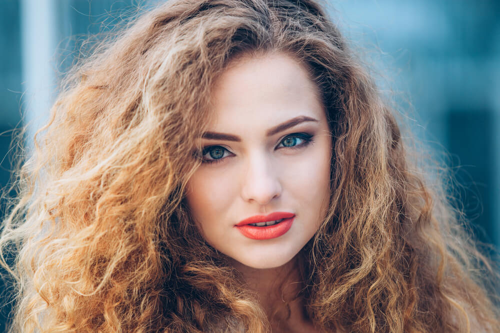 Frizzy hair on woman