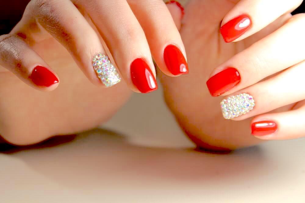 red nails and silver glitter