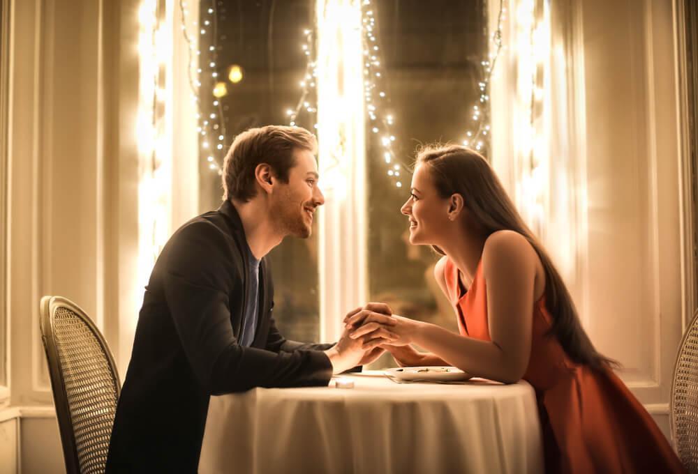 Couple enjoying a dinner date 