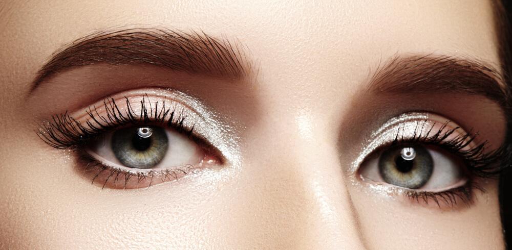 Eyes with bright white eyeshadow