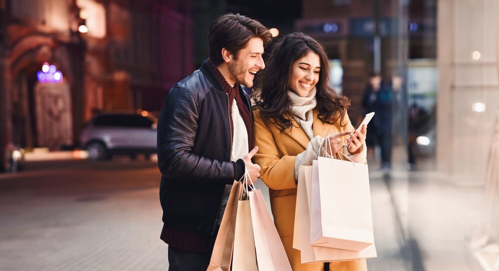 couple shopping